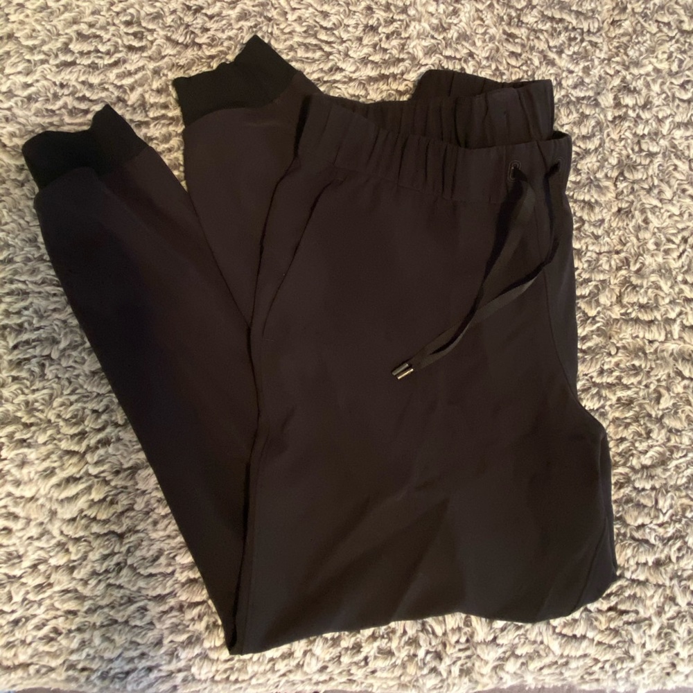 brand new lululemon joggers